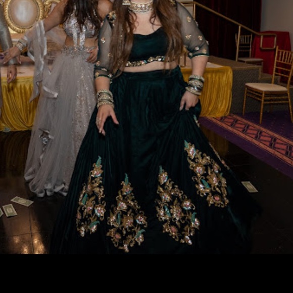 Poonams Kaurture official authentic diya lehengha emerald green lengha - Picture 4 of 5